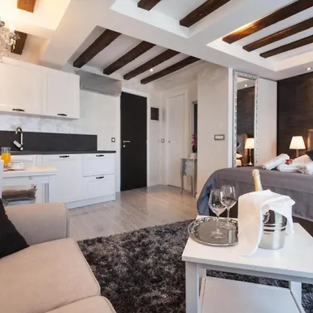 Regent 2 Apartman *