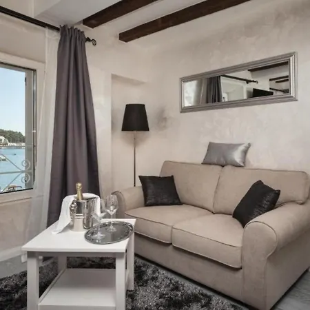 Regent 2 Apartamento *